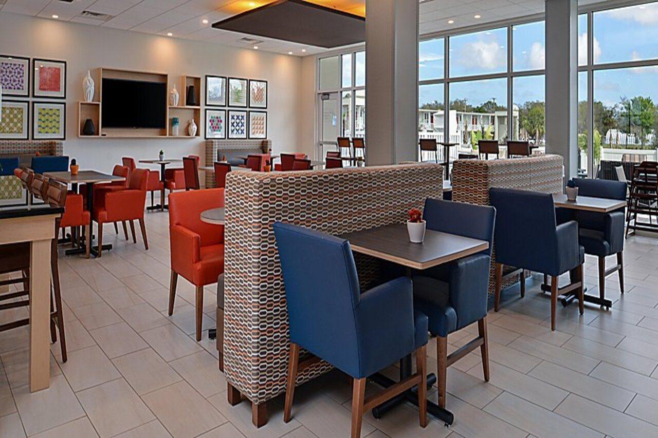 Holiday Inn Express Melbourne West By Ihg West Melbourne Kültér fotó